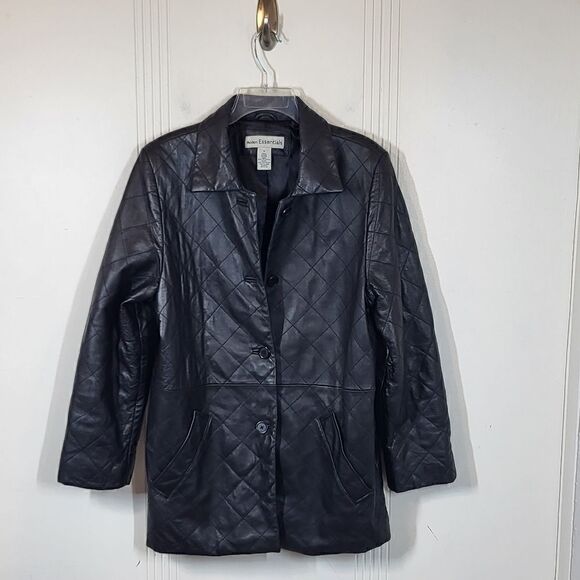 Modern Essentials Women's Black Leather Jacket - Picture 5 of 7